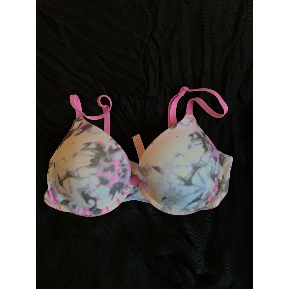 VS Pink Wear Everywhere Push-up Bra. 34B